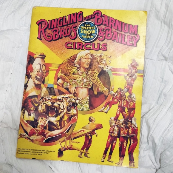 Vintage 1979 Ringling Brothers Circus Magazine - Picture 1 of 10